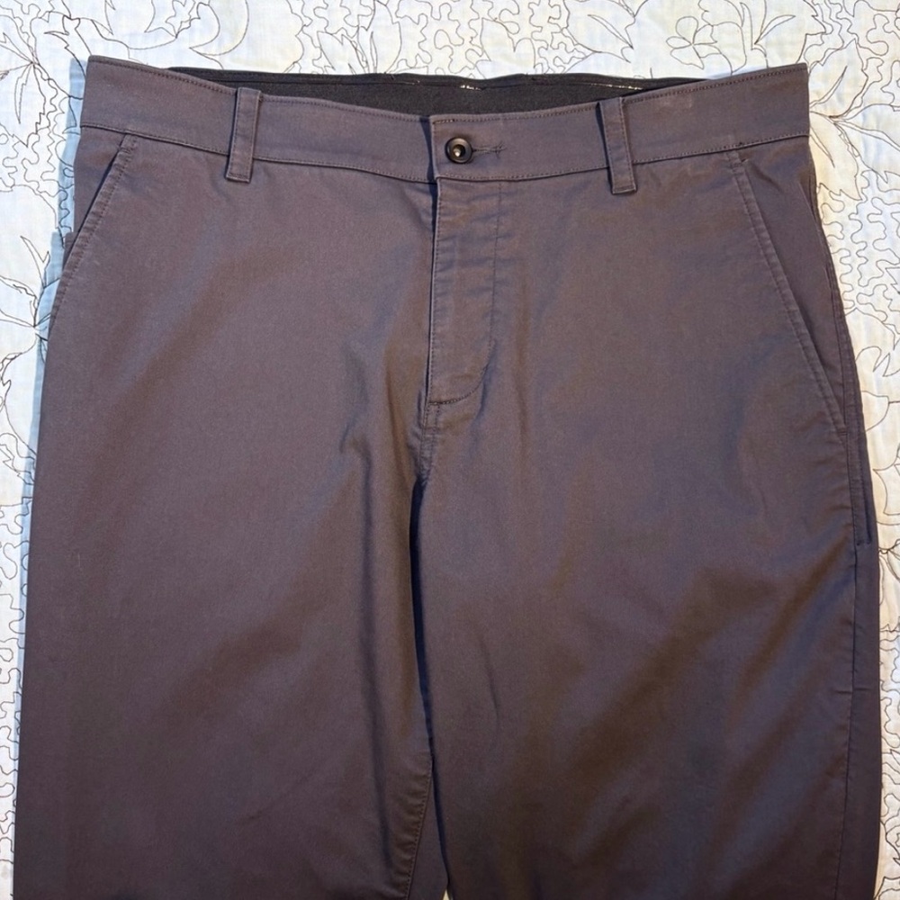 NIKE Dri- Fit Flat Front Classic Pants in Gray Mens Size
34x30💚 - Picture 3 of 13